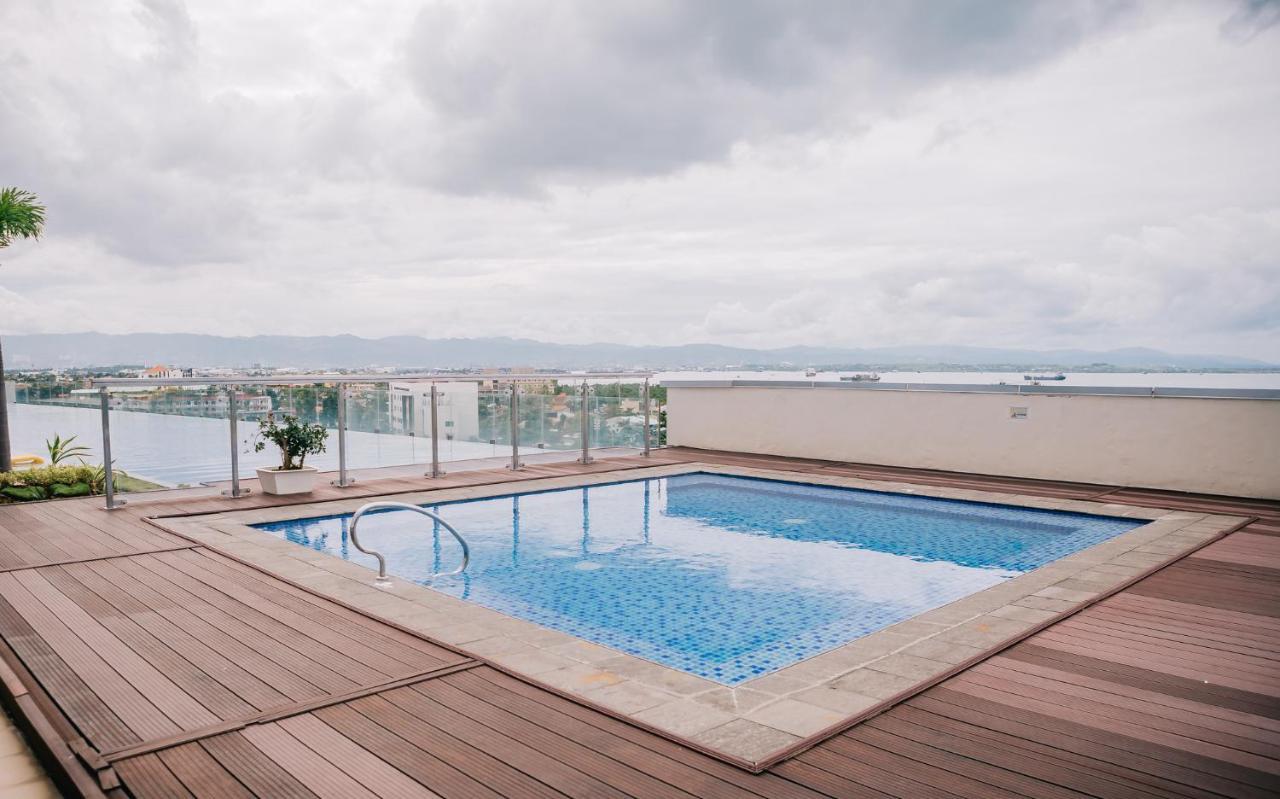 Condo-Mactan Newtown Мактан Екстериор снимка