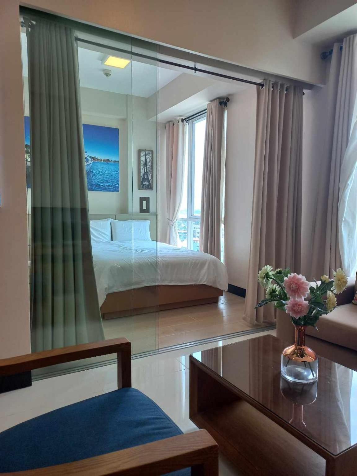 Condo-Mactan Newtown Мактан Екстериор снимка