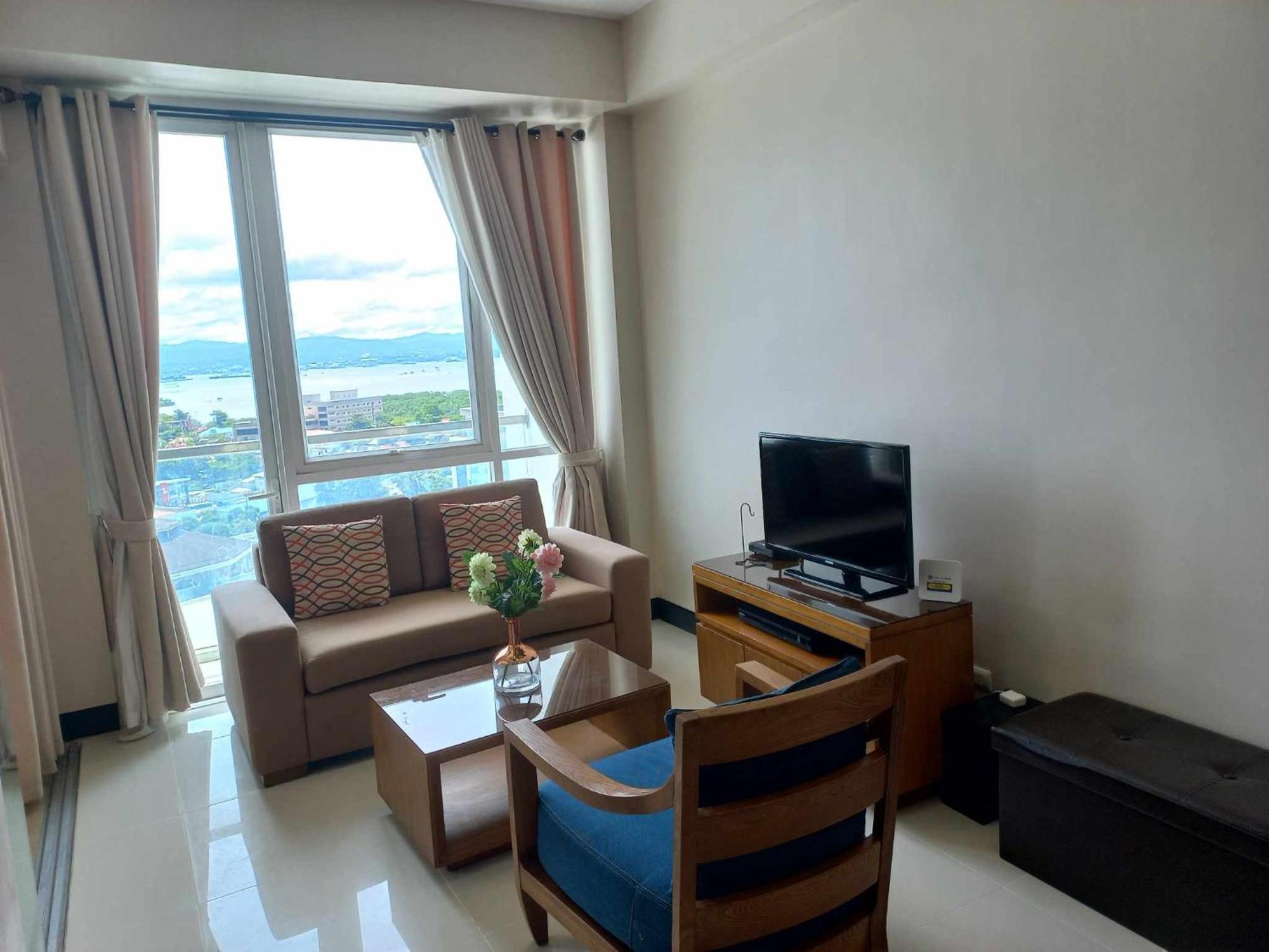 Condo-Mactan Newtown Мактан Екстериор снимка